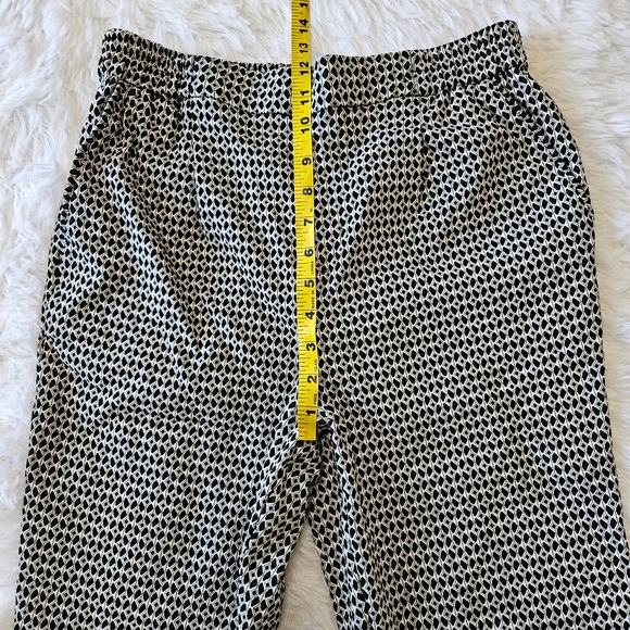 NWOT‎ Anthropologie Women's Pull On Black & White Patterned Tapered Pant. Size S - Picture 9 of 12